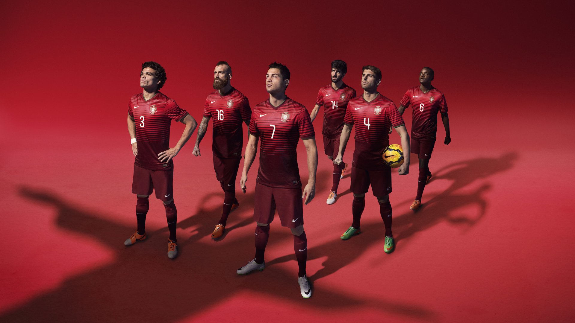 中国男足2026世界杯-Rookie势不可挡，FPX关键局取胜！